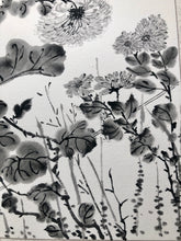 Load image into Gallery viewer, Chrysanthemum 2 (墨菊圖之二) Chinese Ink Painting on Paper, Original