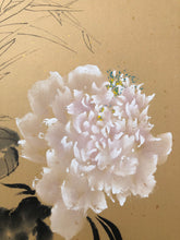 Load image into Gallery viewer, Oriental Elegance 東方之雅, Original Chinese Painting on Gold Flake Xuan Rice Paper, Painted in Brighton UK